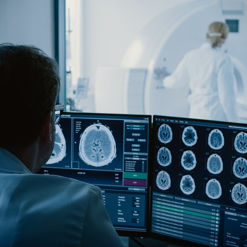 2021-magsul-site-exames-tomografia-800x800pxjpg_O06hcYInUtH01CZ8iy9ajobsaM7EopJpfUN1gcB3.jpeg